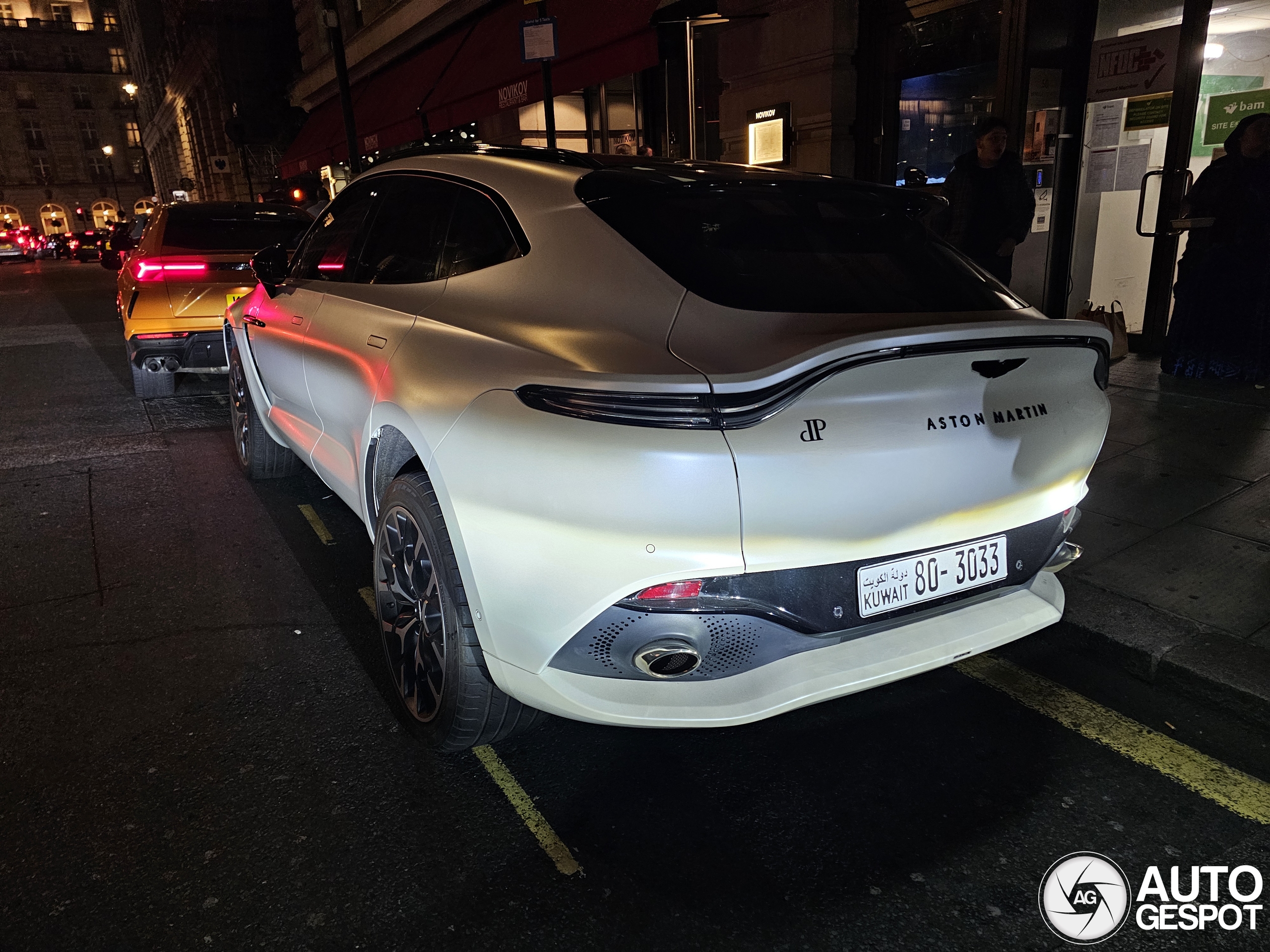 Aston Martin DBX