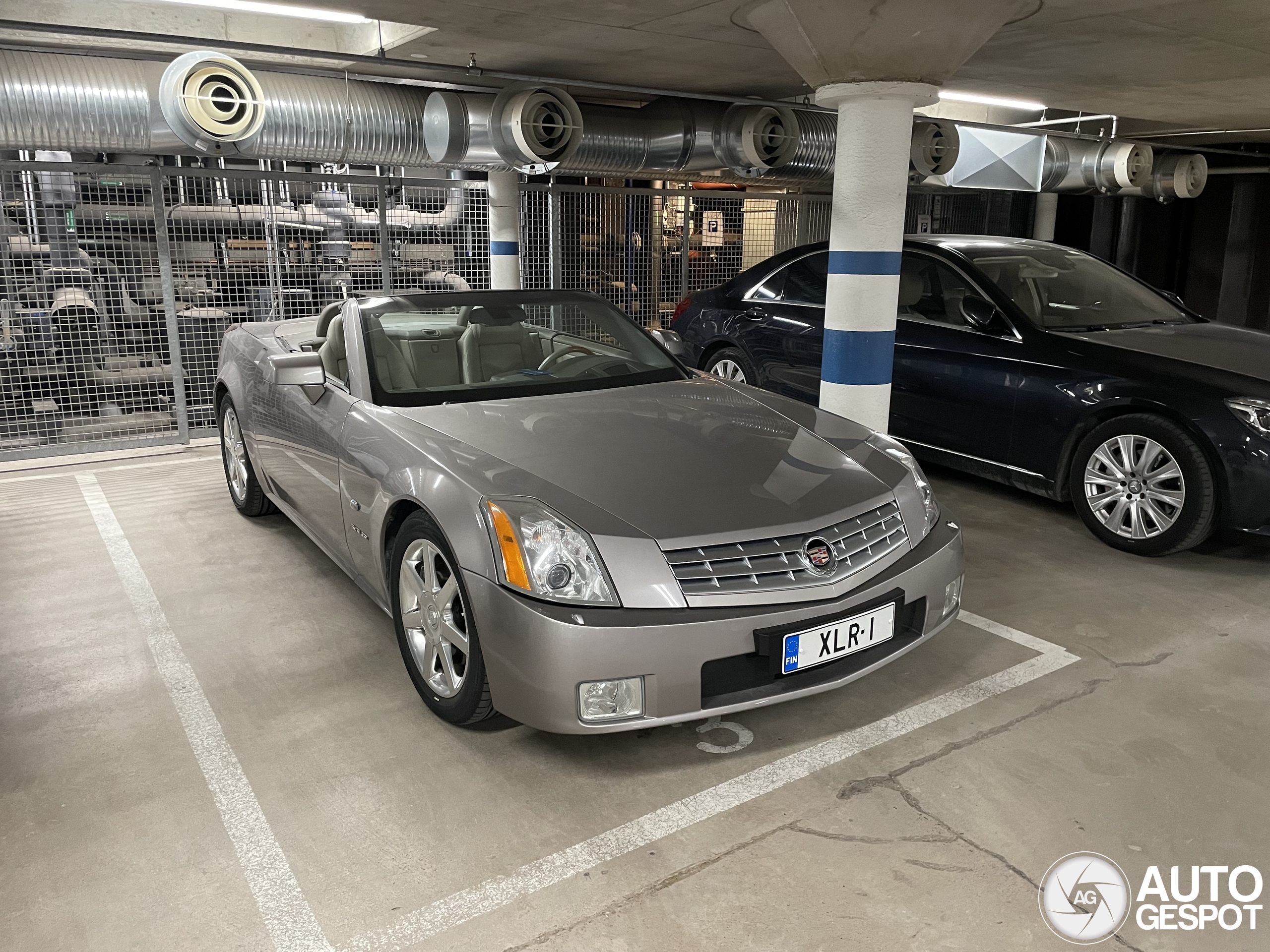 Cadillac XLR