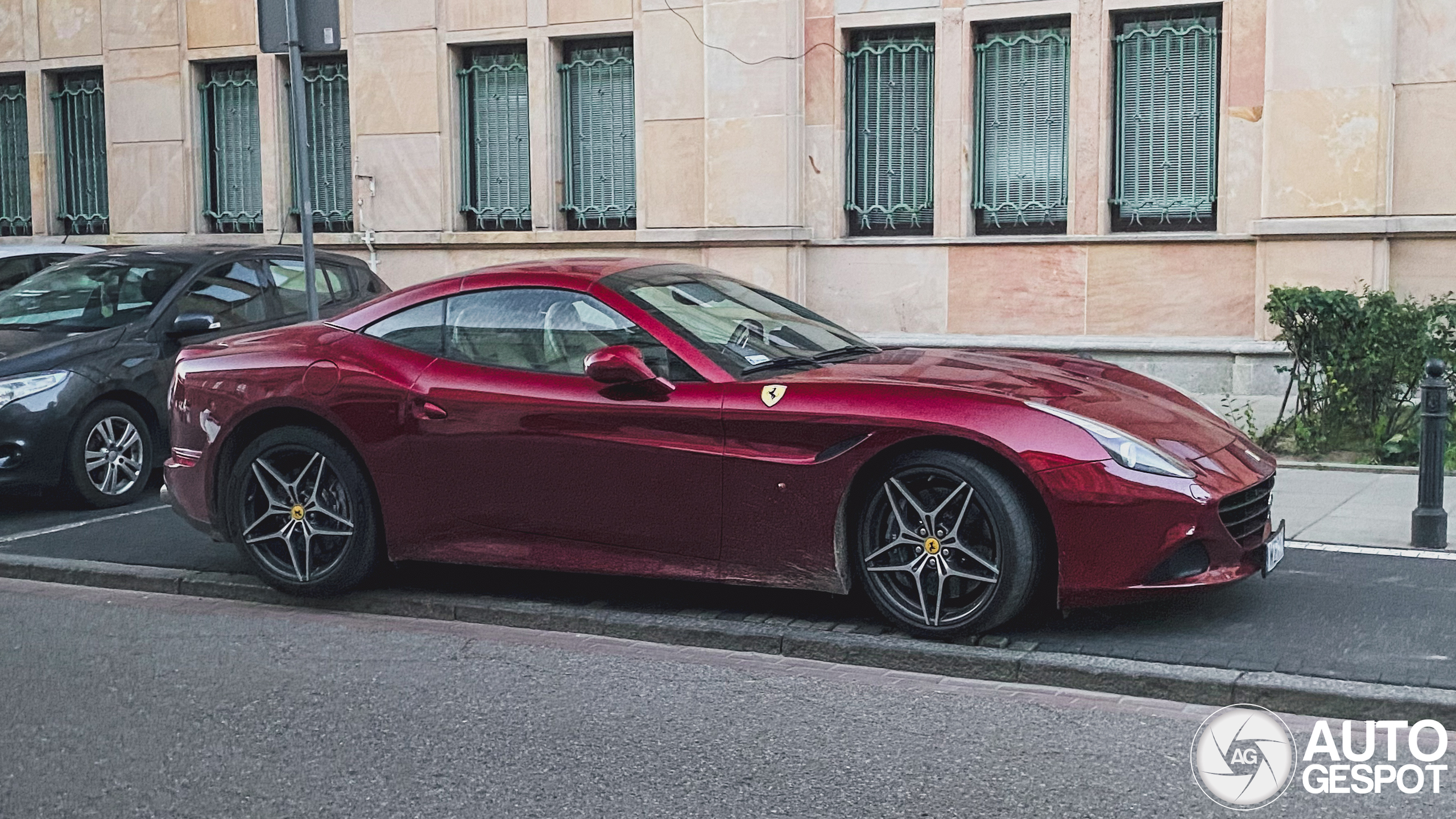 Ferrari California T