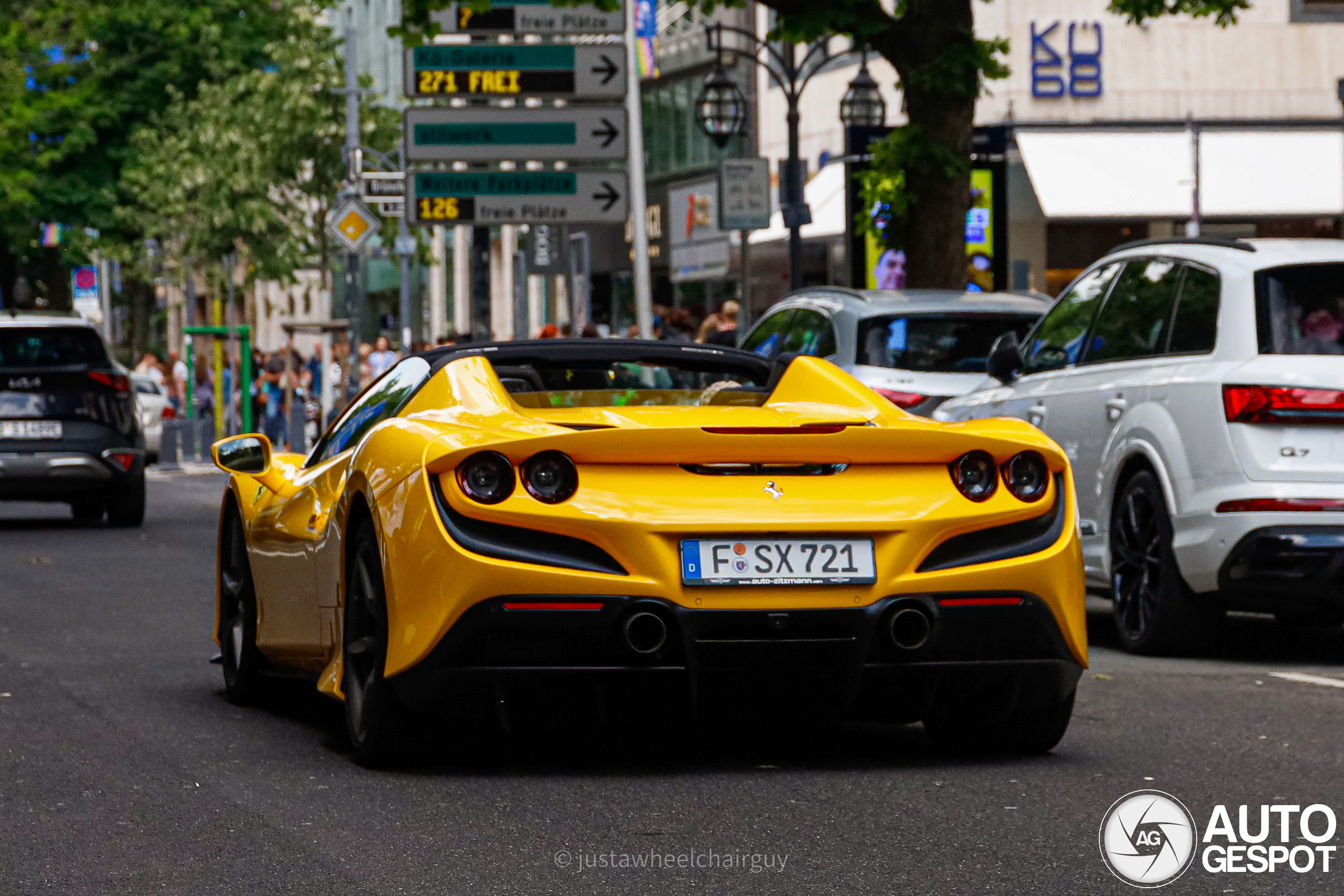 Ferrari F8 Spider