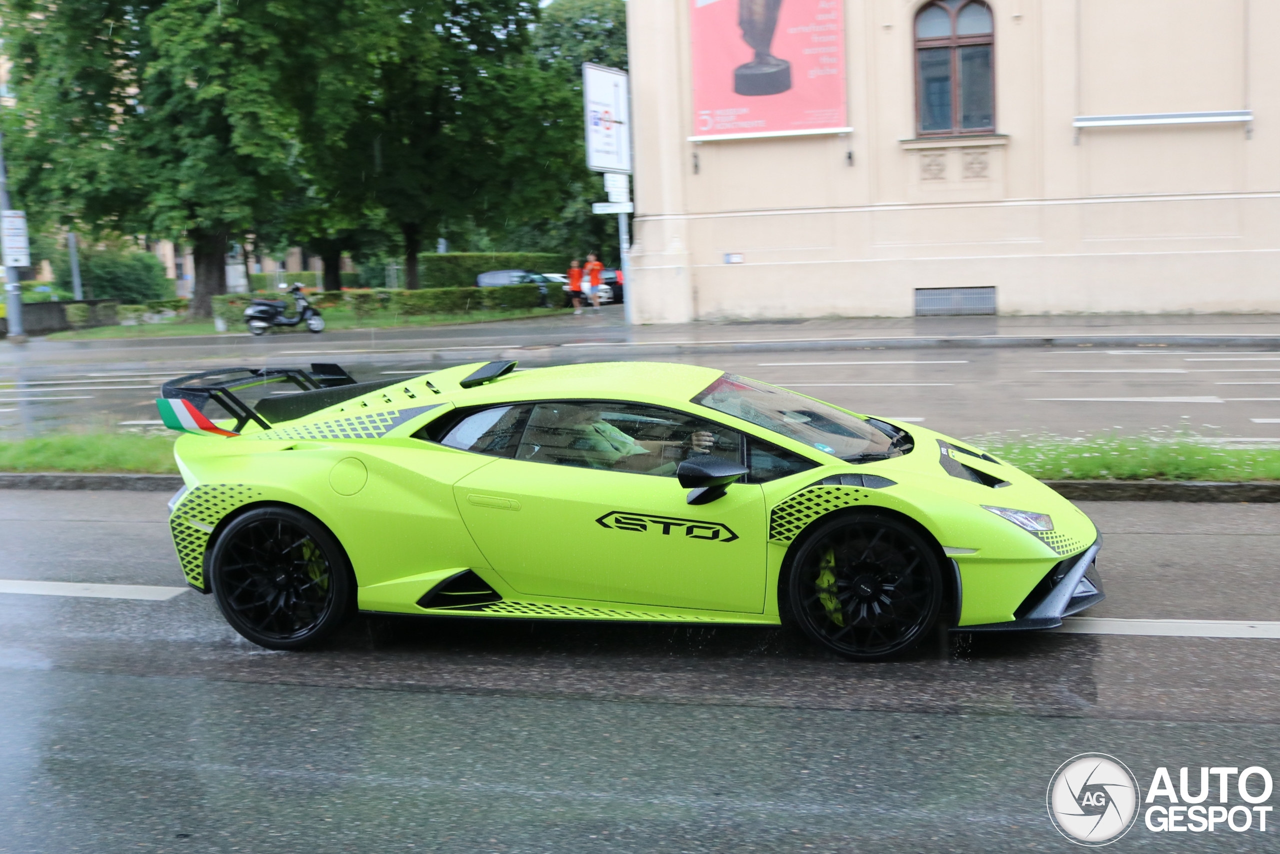 Lamborghini Huracán LP640-2 STO