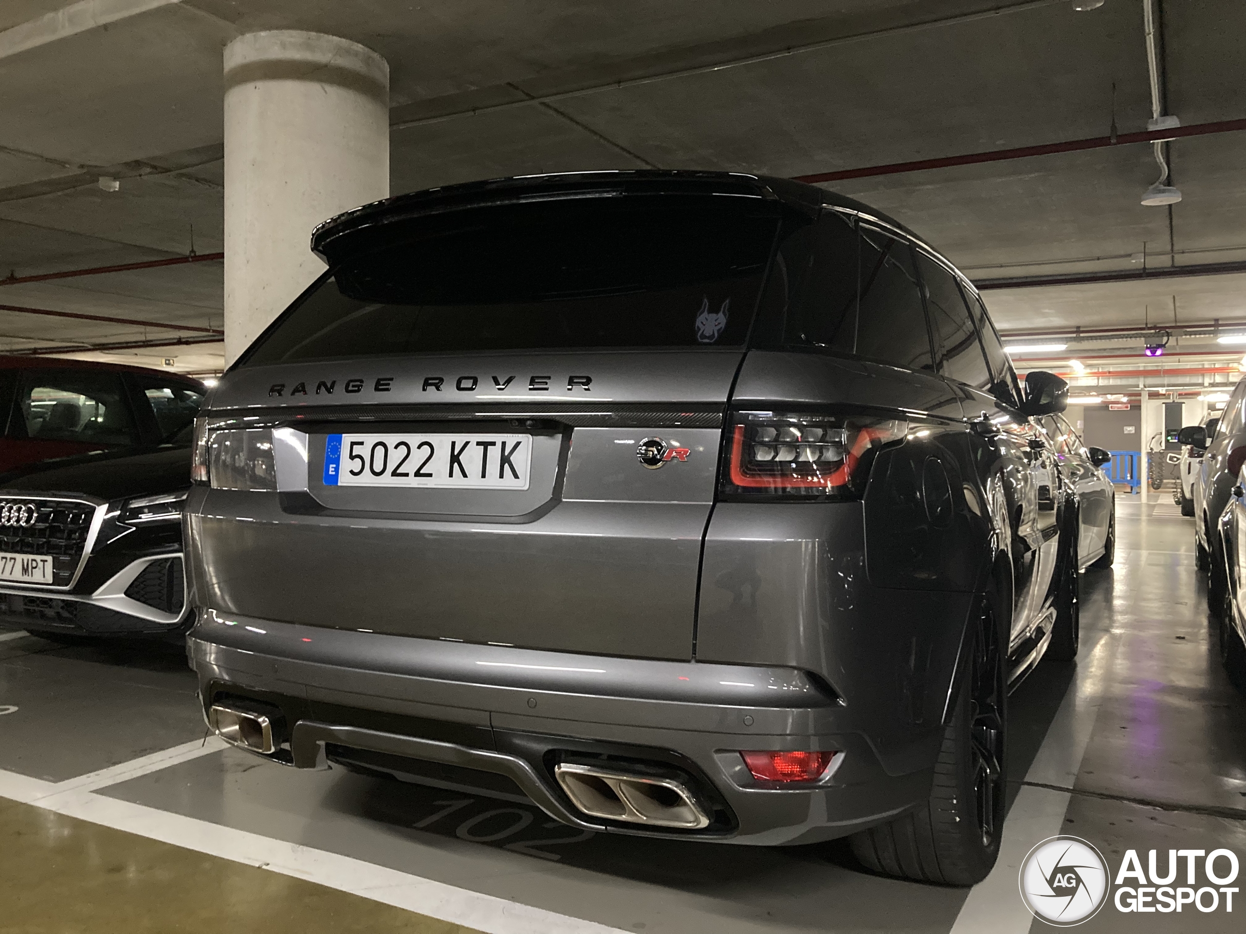 Land Rover Range Rover Sport SVR 2018 Carbon Edition