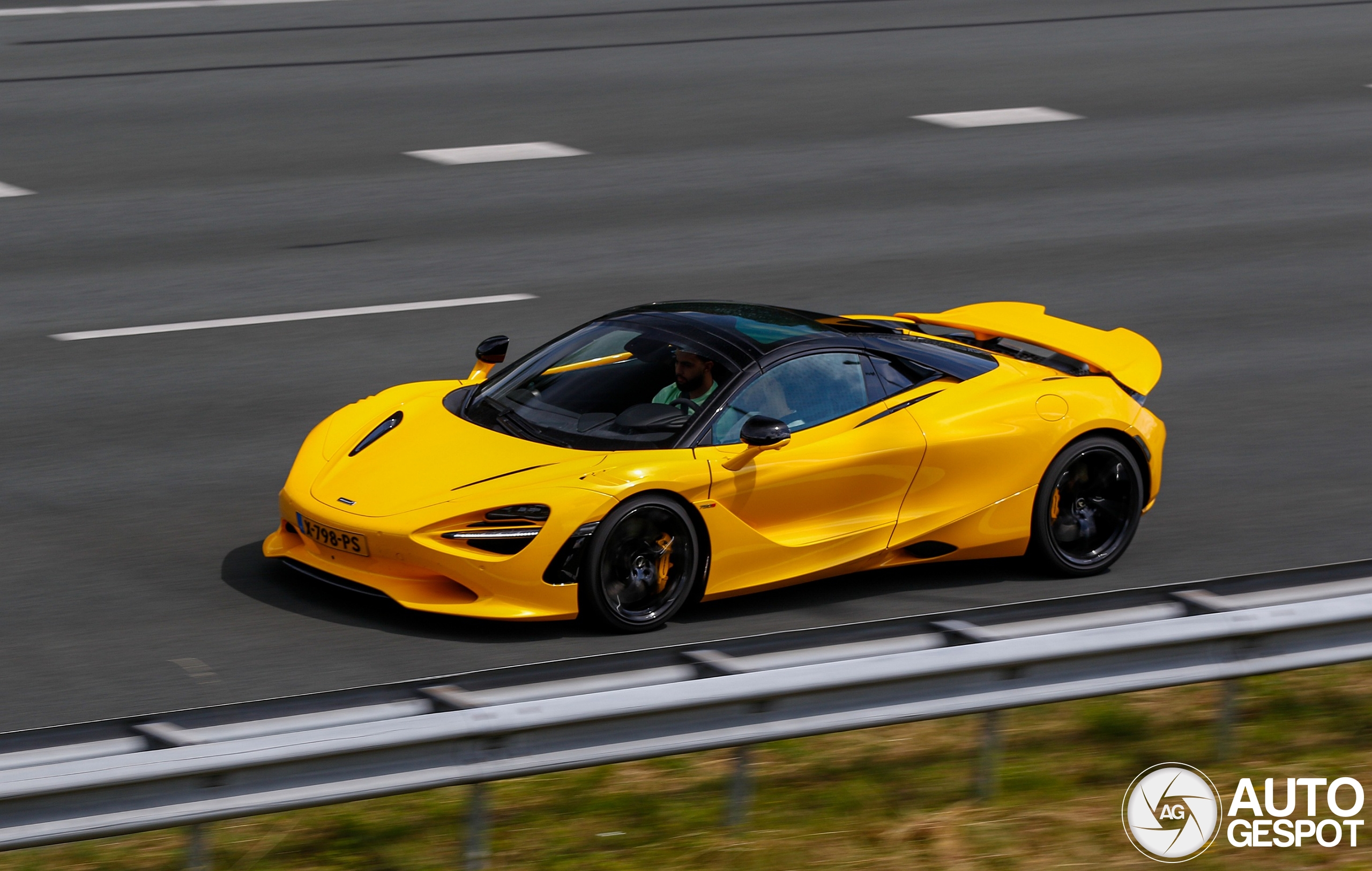 McLaren 750S Spider