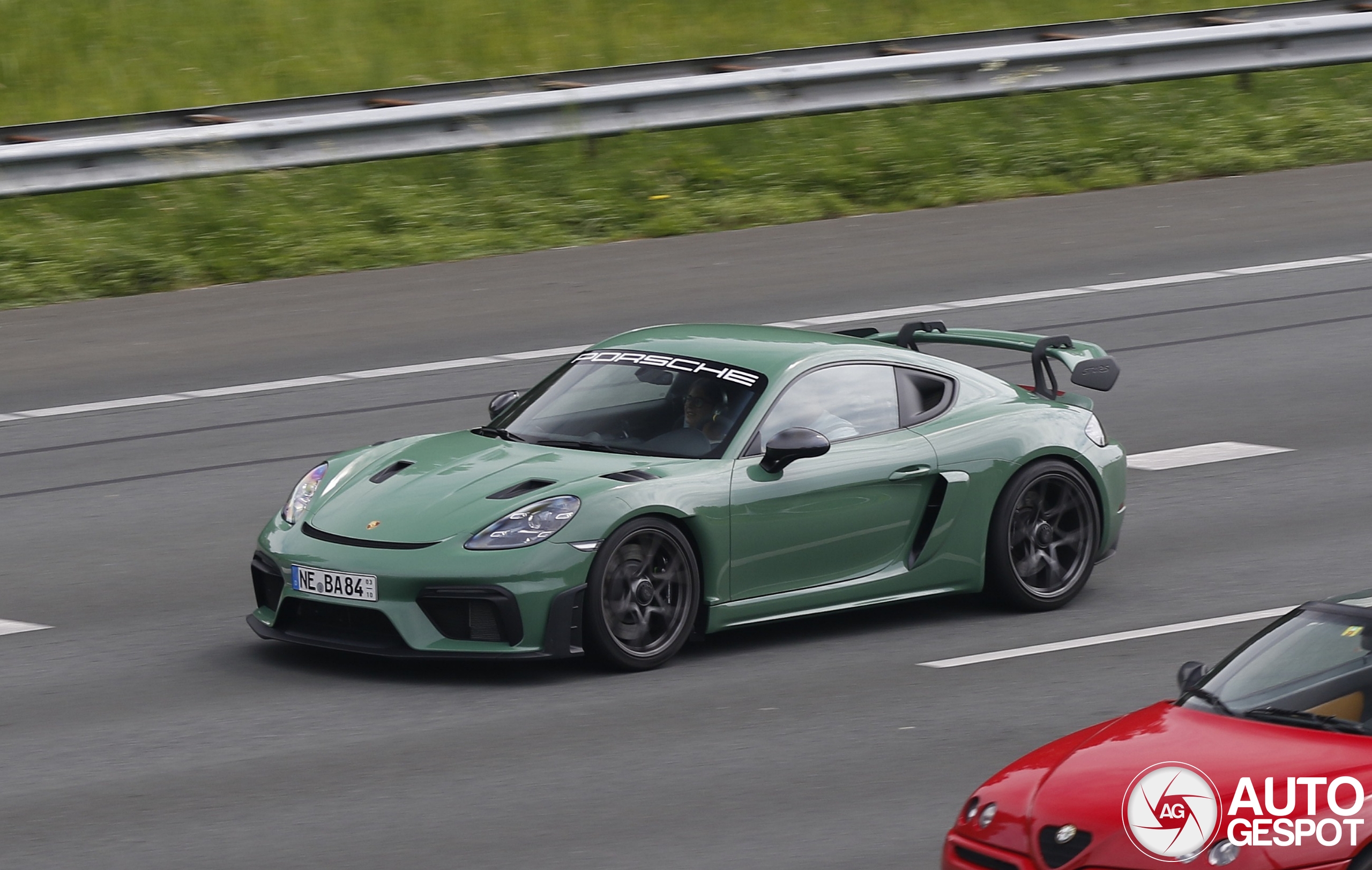 Porsche 718 Cayman GT4 RS