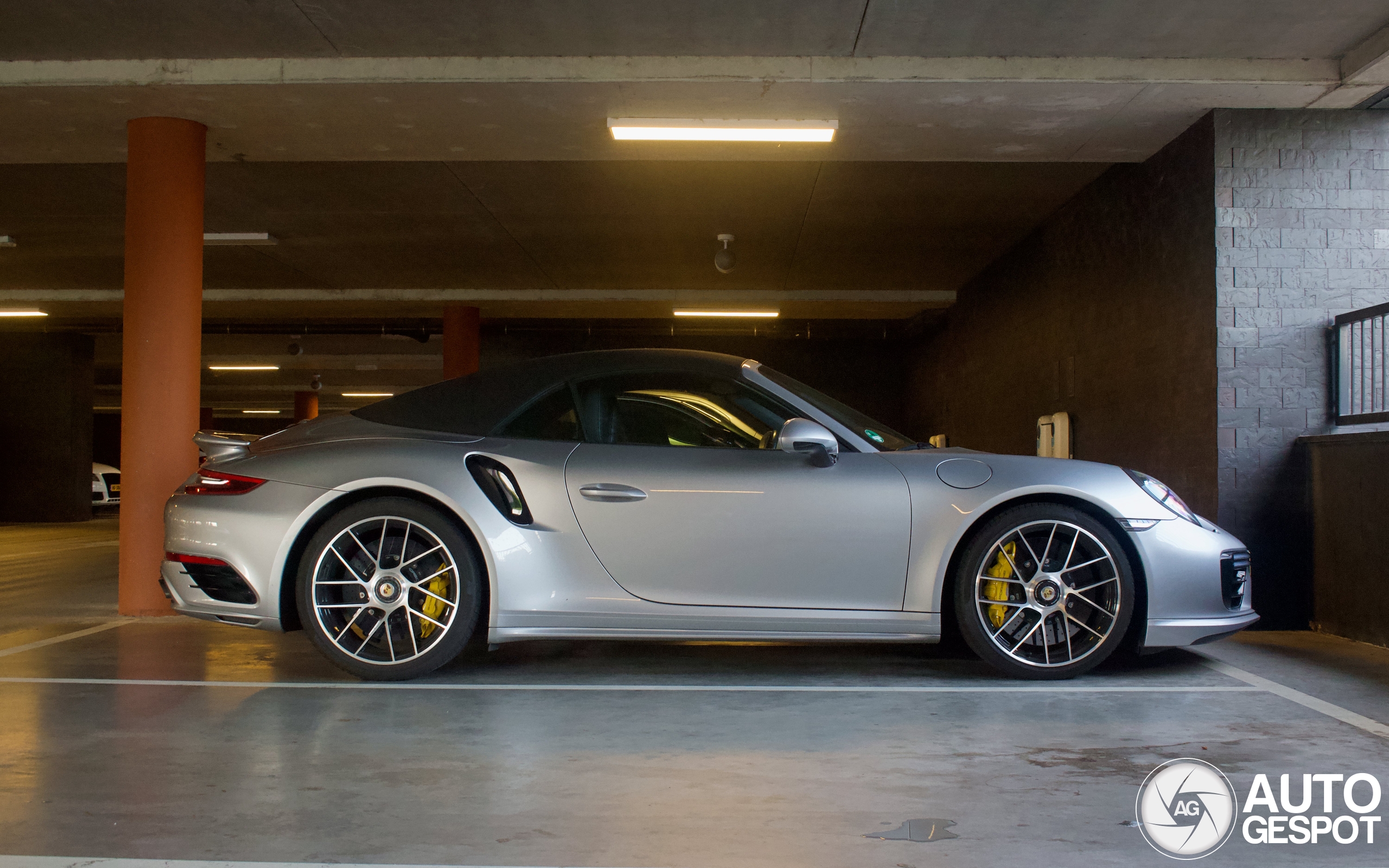 Porsche 991 Turbo S Cabriolet MkII