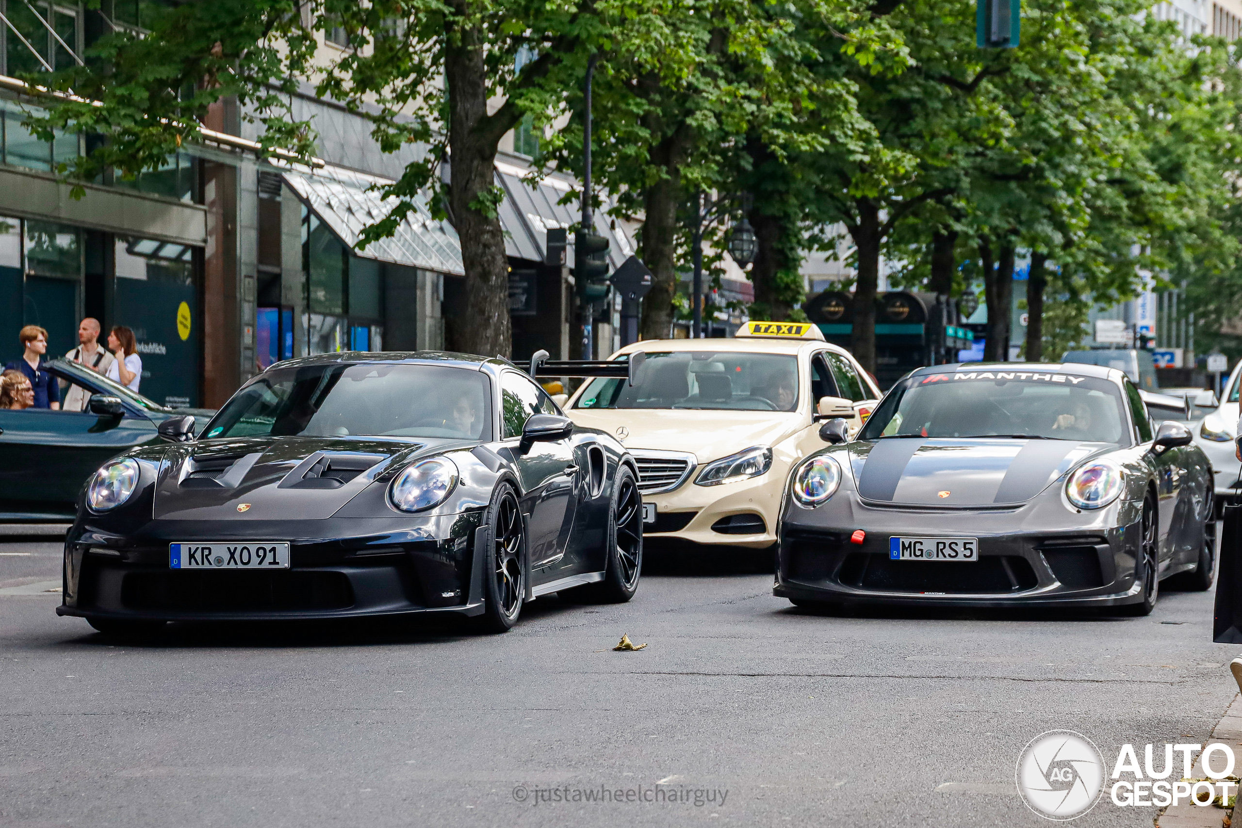 Porsche 992 GT3 RS Weissach Package