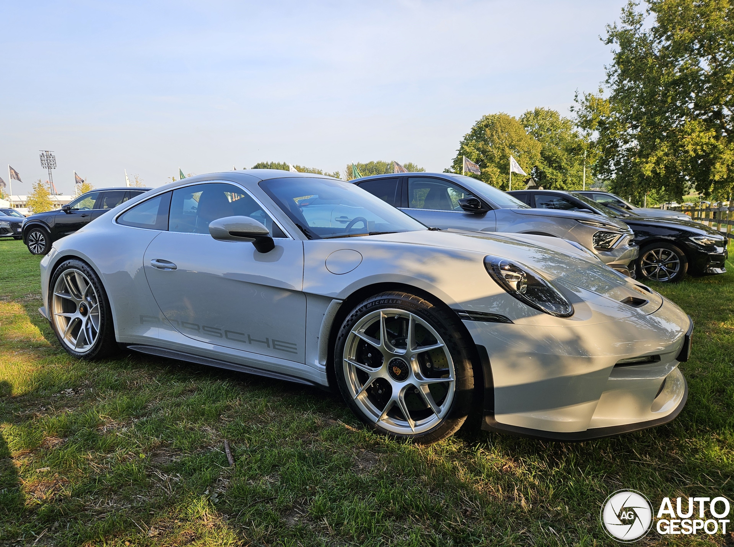 Porsche 992 S/T