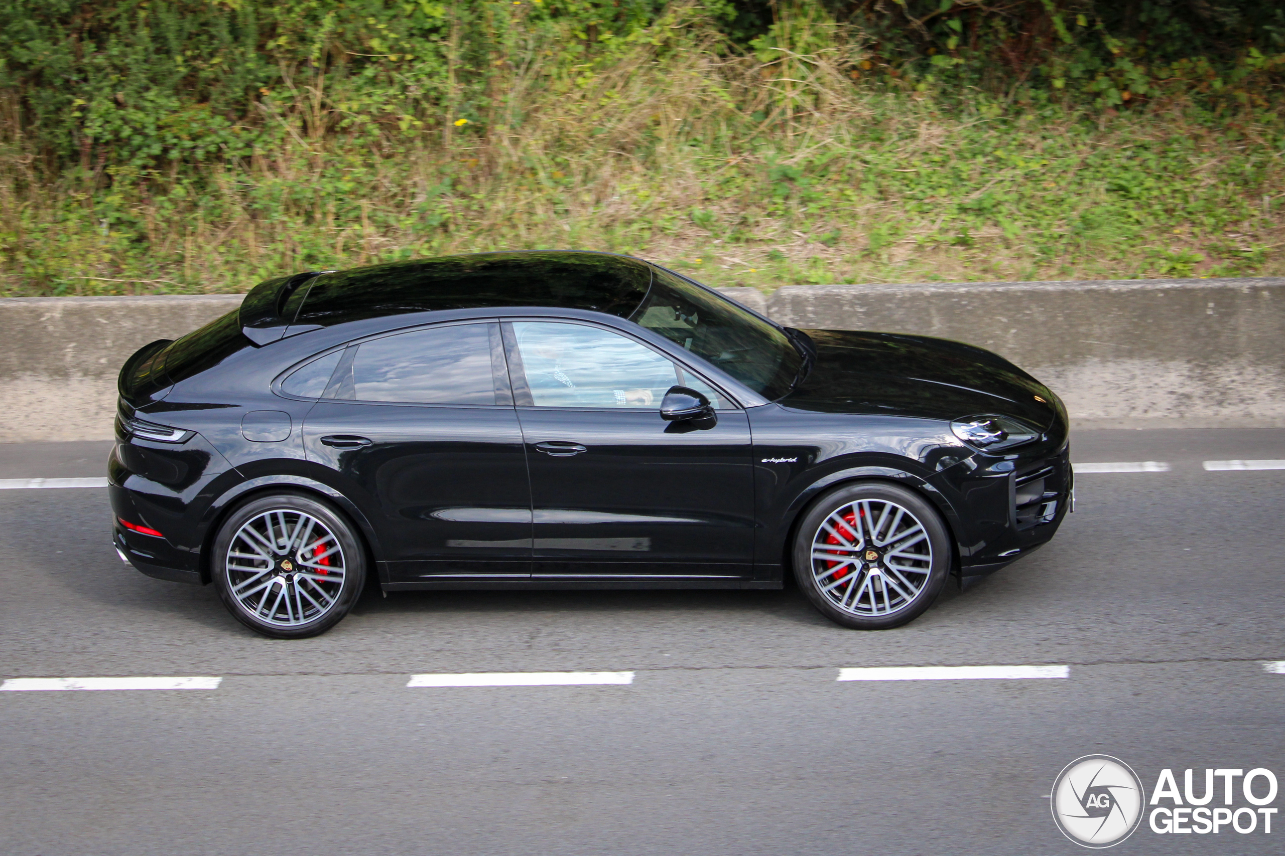 Porsche Cayenne Coupé Turbo E-Hybrid