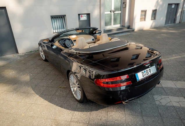 Aston Martin DB9 Volante