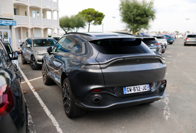 Aston Martin DBX