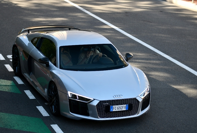 Audi R8 V10 Plus 2015