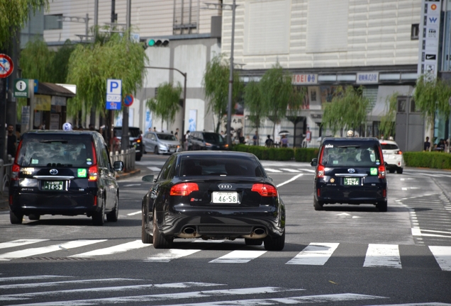 Audi RS4 Sedan