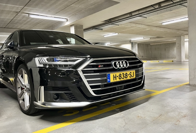 Audi S8 D5