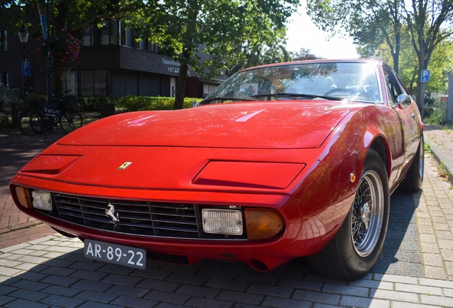 Ferrari 365 GTC/4