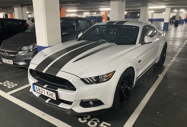 Ford Mustang GT 2015