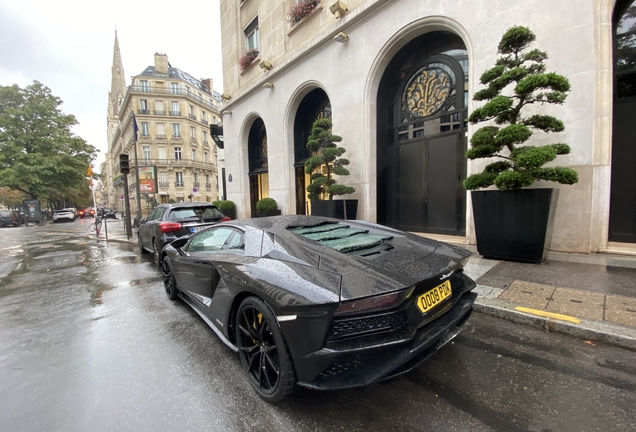 Lamborghini Aventador S LP740-4