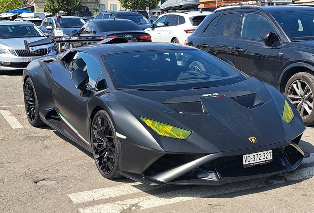 Lamborghini Huracán LP640-2 STO