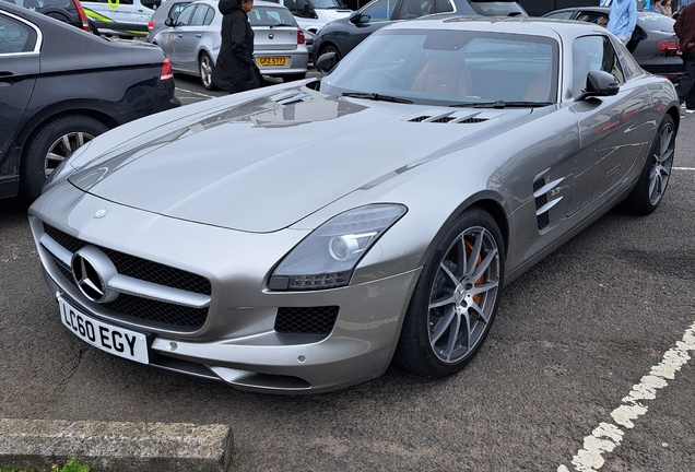 Mercedes-Benz SLS AMG