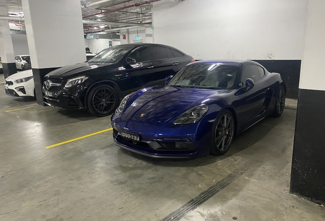 Porsche 718 Cayman GTS 4.0