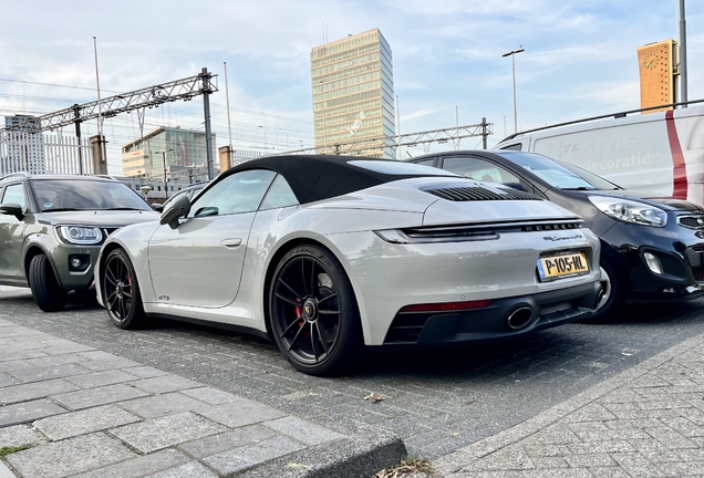 Porsche 992 Carrera 4 GTS Cabriolet