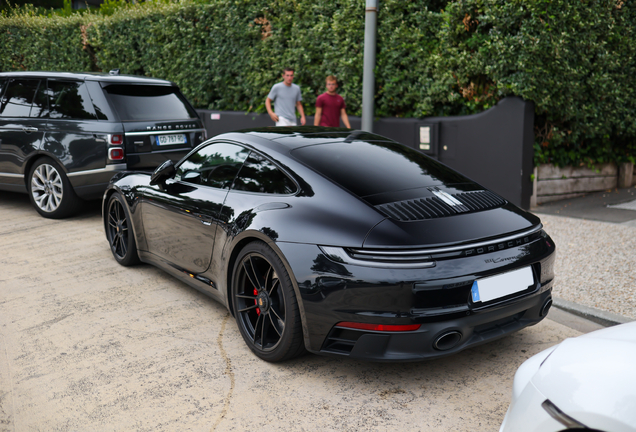 Porsche 992 Carrera GTS