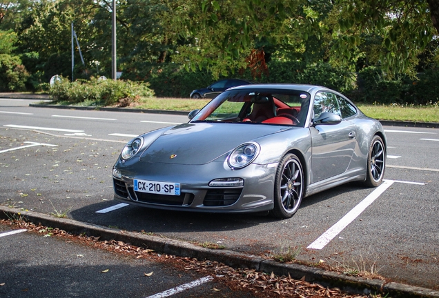 Porsche 997 Carrera GTS