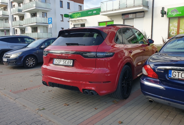 Porsche 9YA Cayenne GTS