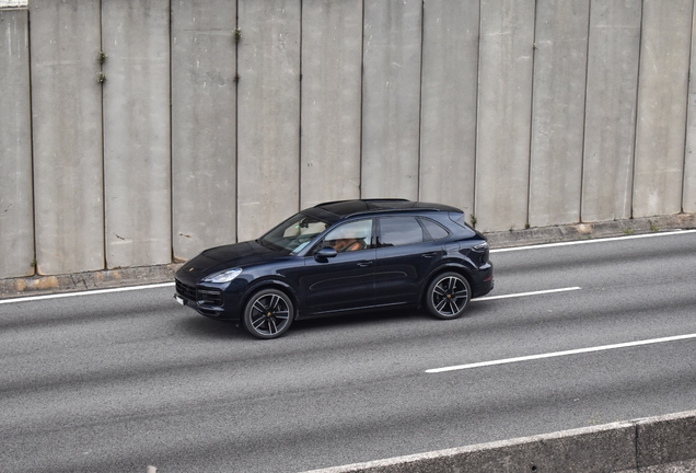 Porsche Cayenne Turbo S E-Hybrid