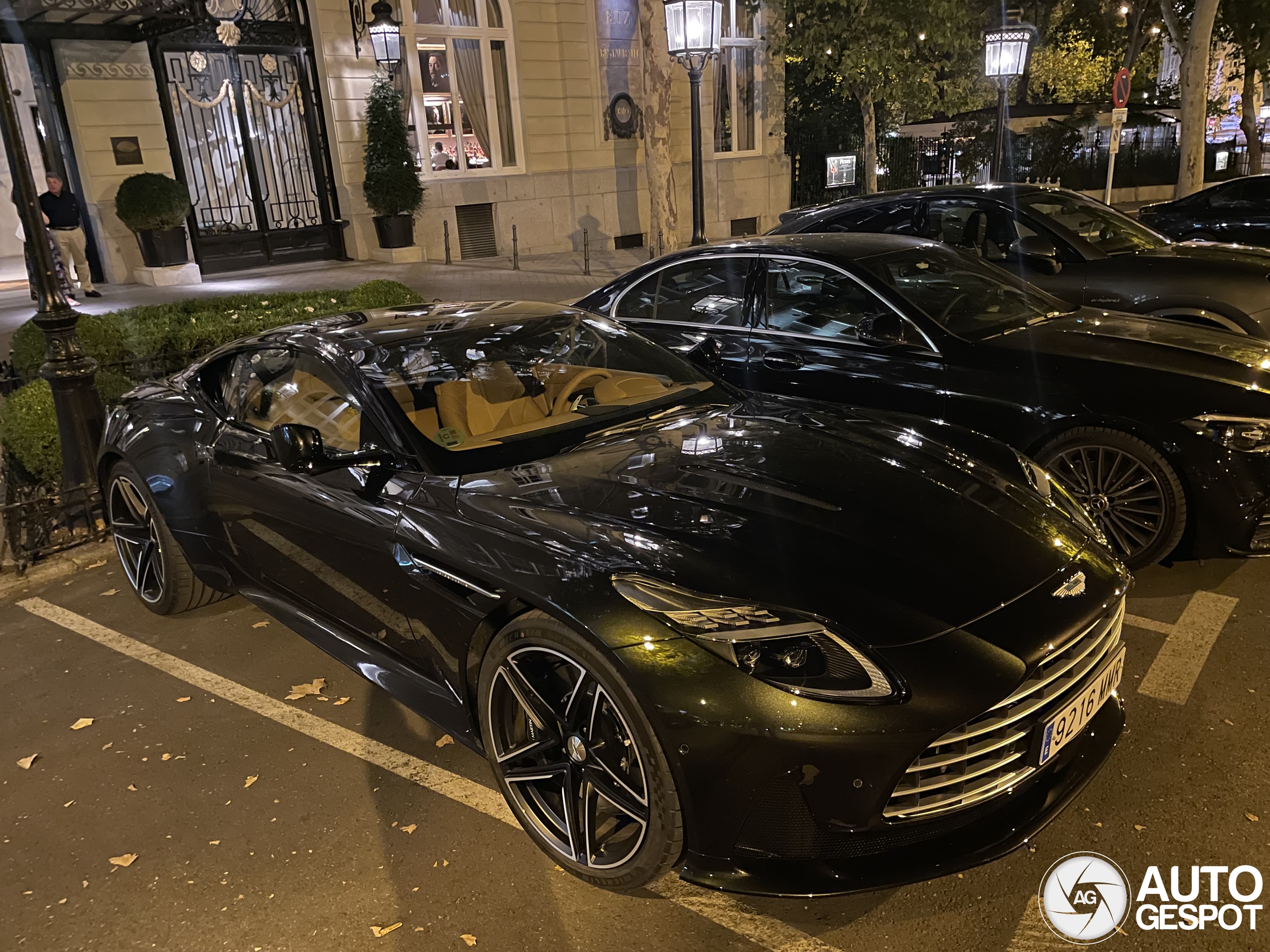 Aston Martin DB12