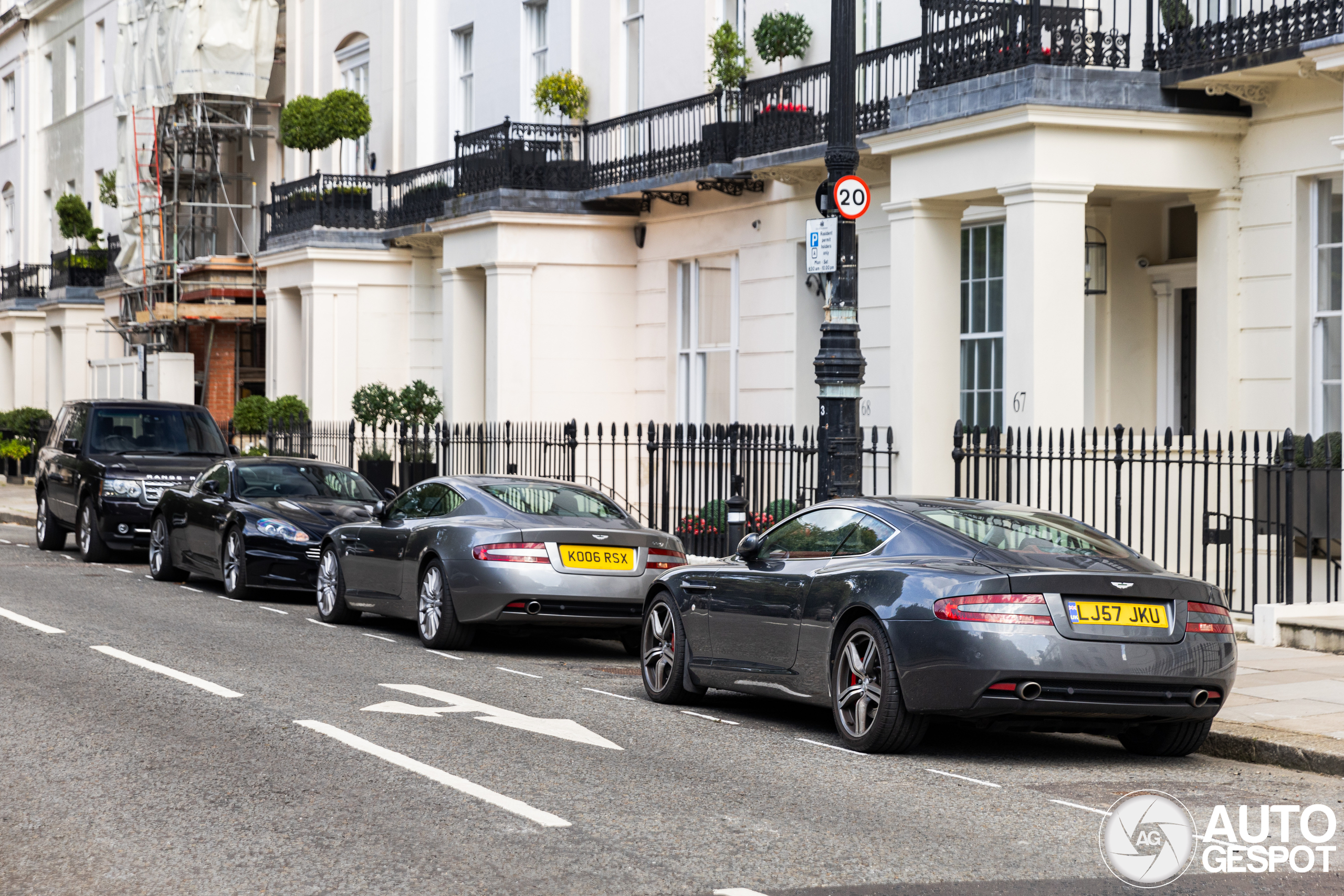 Aston Martin DB9