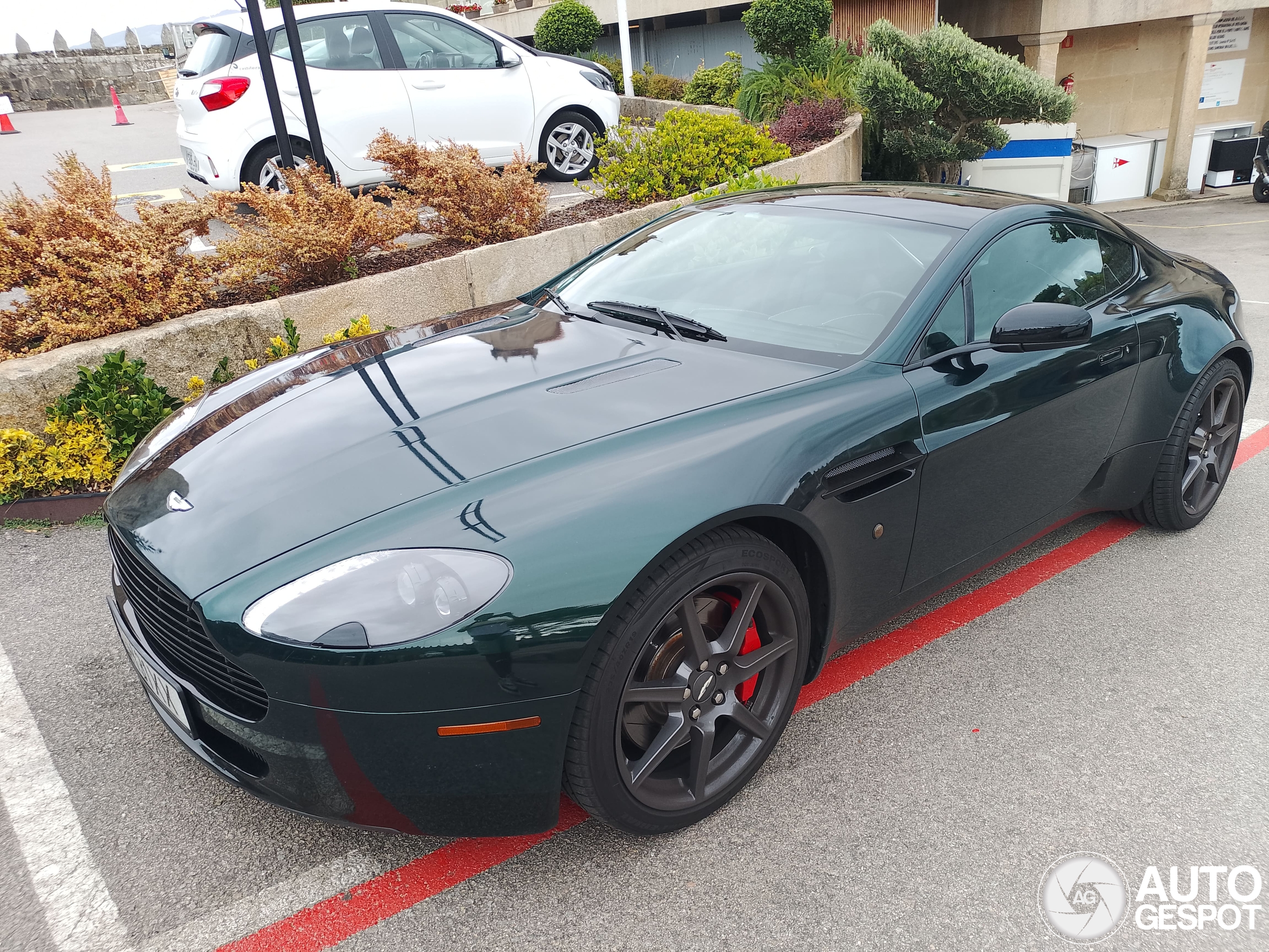 Aston Martin V8 Vantage