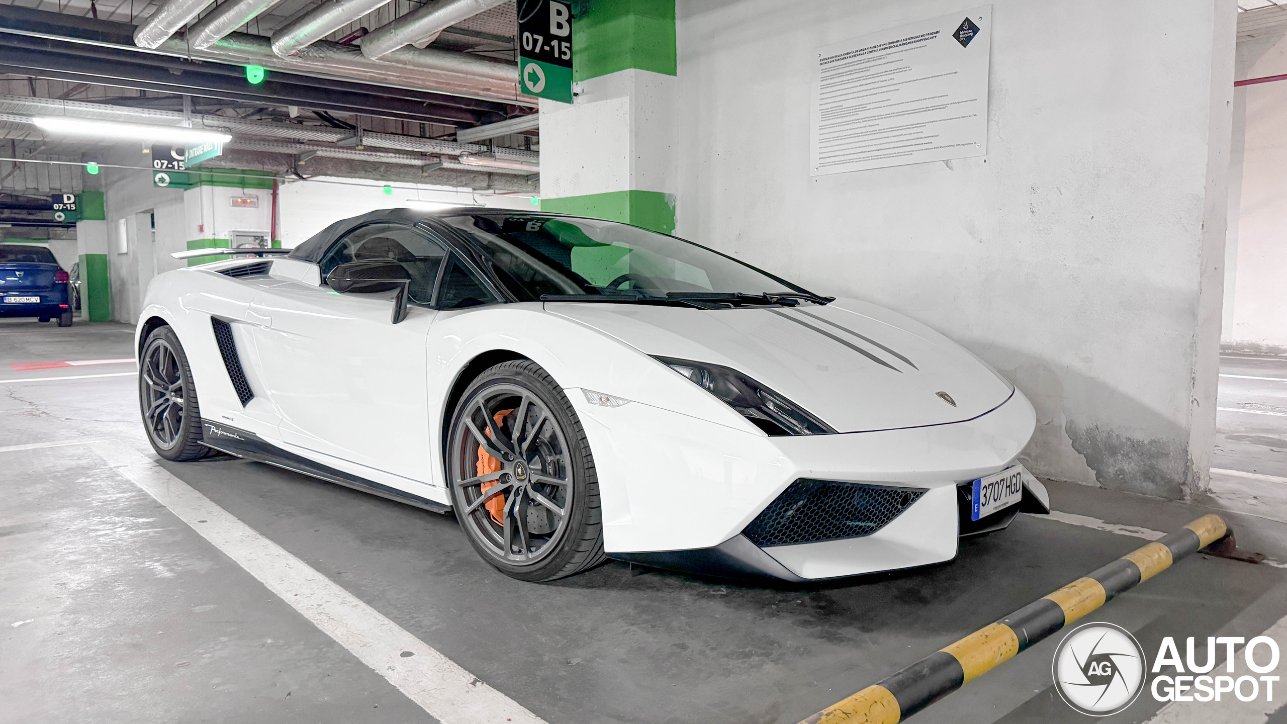 Lamborghini Gallardo LP570-4 Spyder Performante