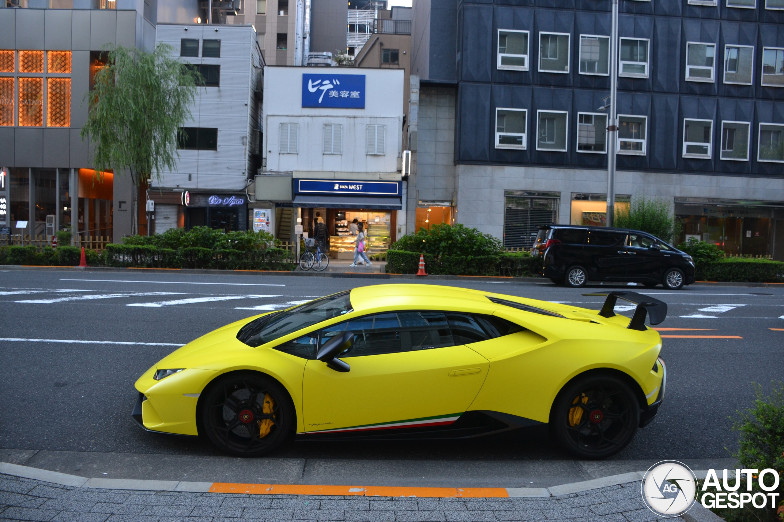 Lamborghini Huracán LP640-4 Performante