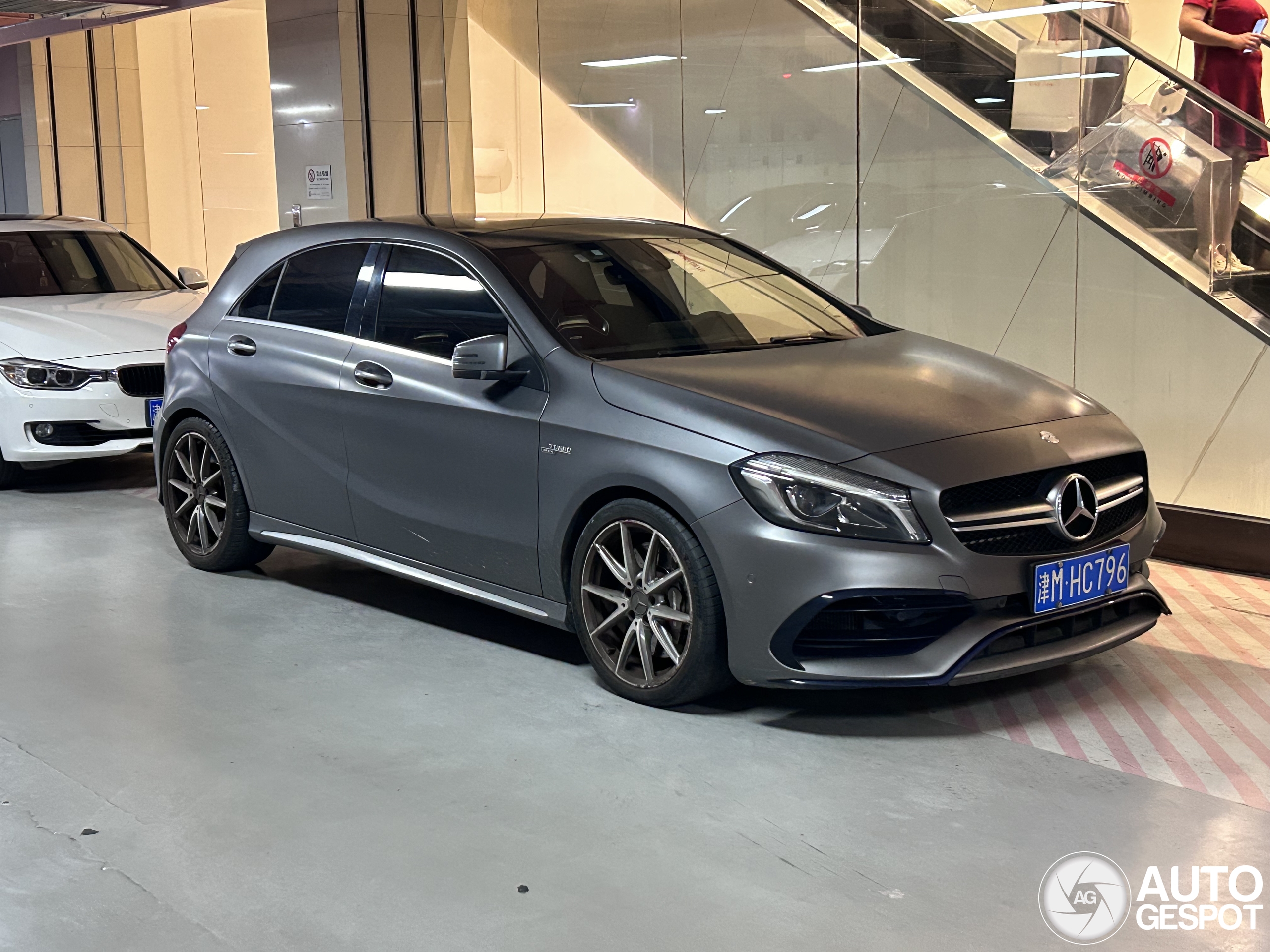 Mercedes-AMG A 45 W176 2015