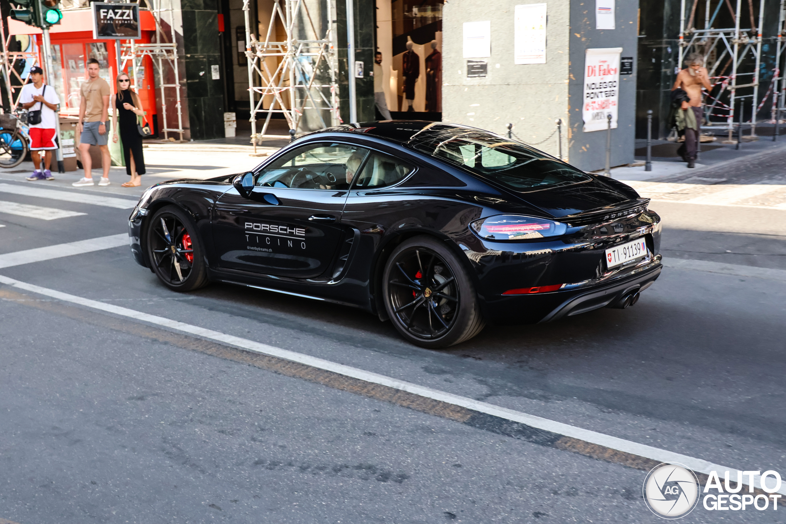 Porsche 718 Cayman S