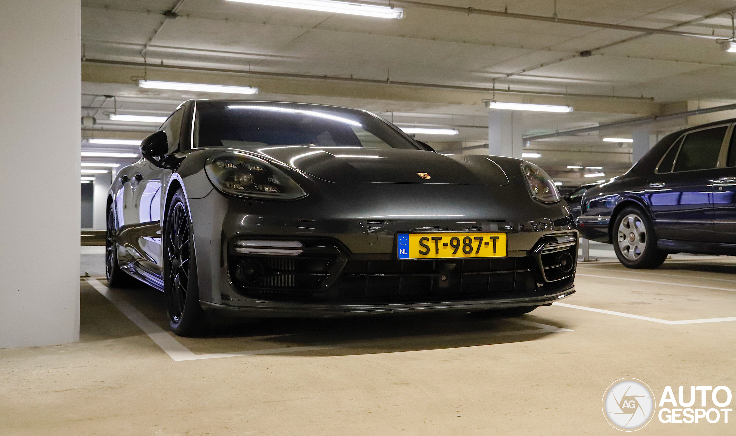 Porsche 971 Panamera Turbo S E-Hybrid