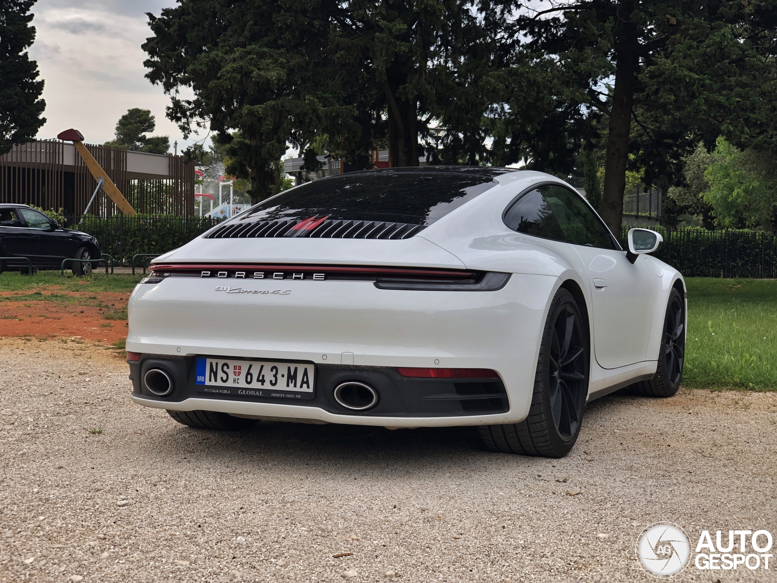 Porsche 992 Carrera 4S