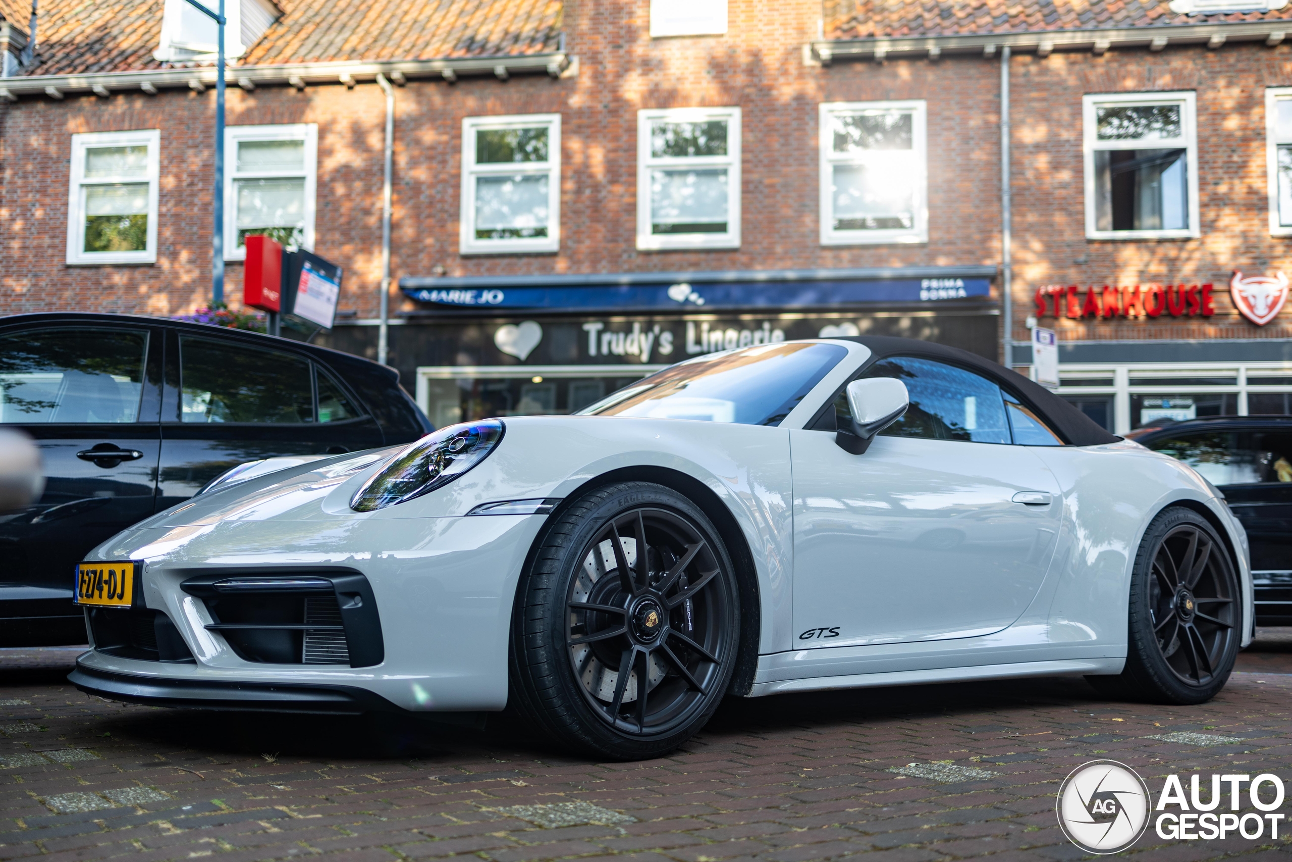 Porsche 992 Carrera GTS Cabriolet