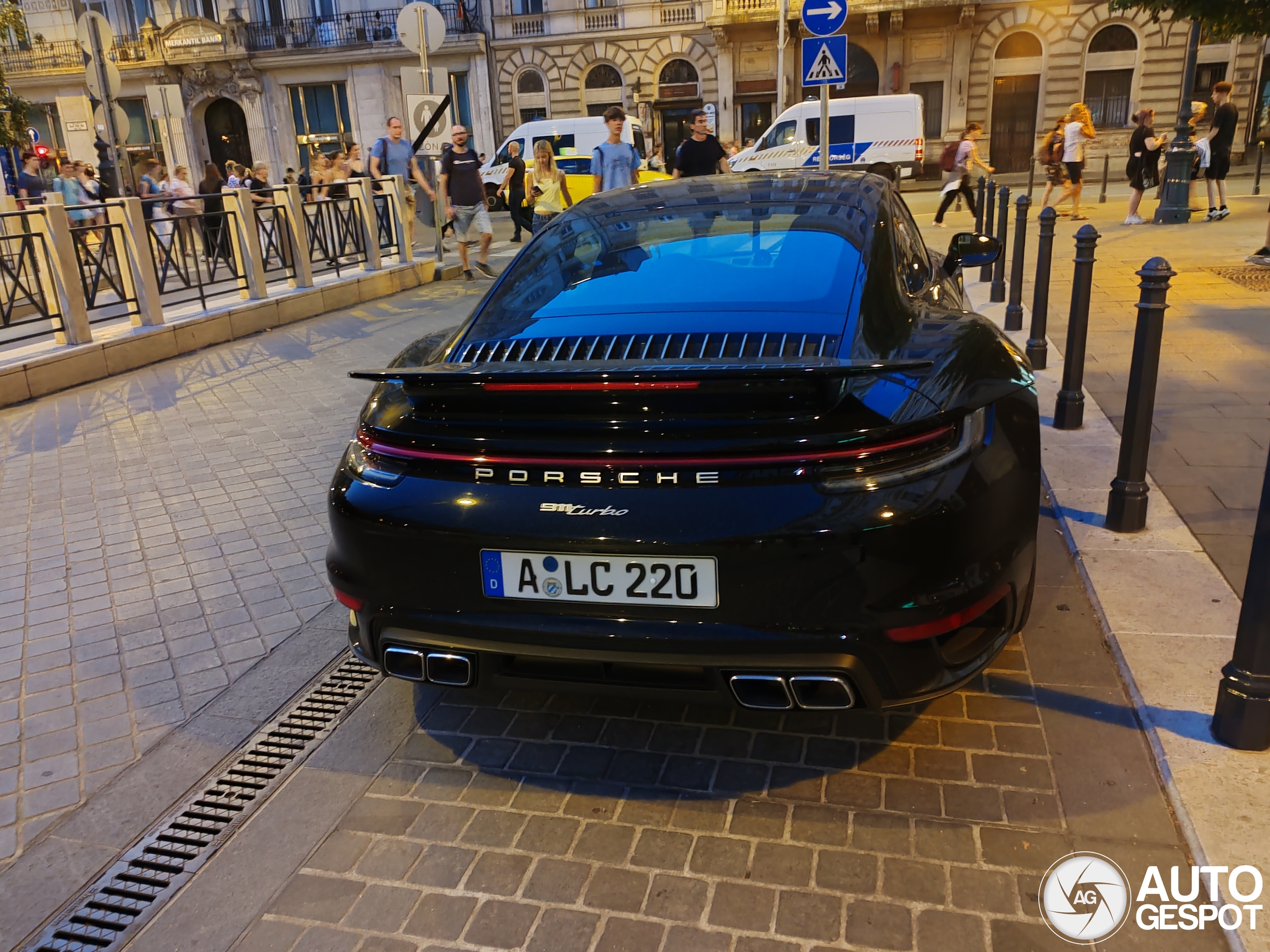 Porsche 992 Turbo