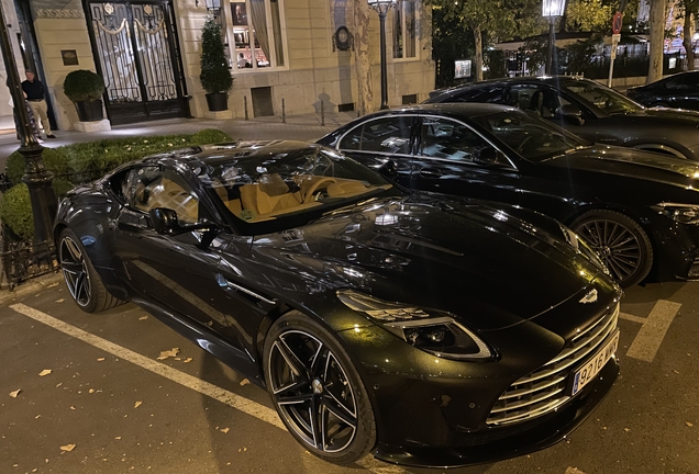 Aston Martin DB12