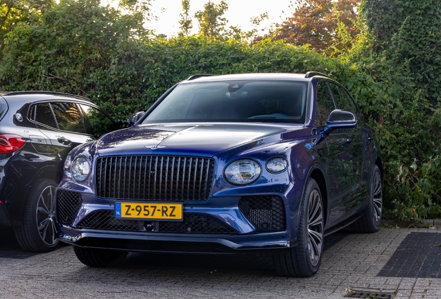 Bentley Bentayga Hybrid Azure 2024