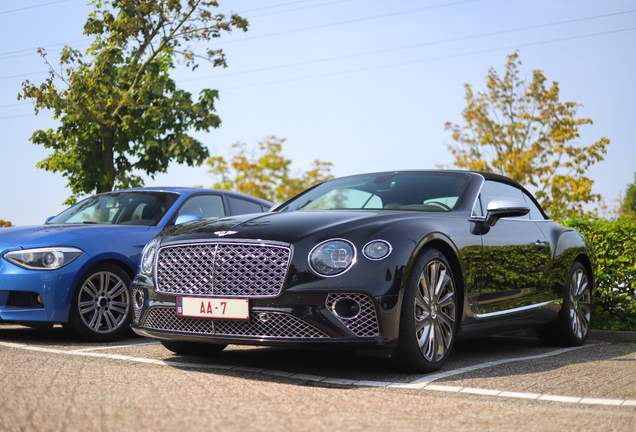 Bentley Continental GTC V8 2020 Mulliner