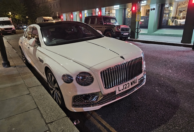 Bentley Flying Spur Hybrid Azure