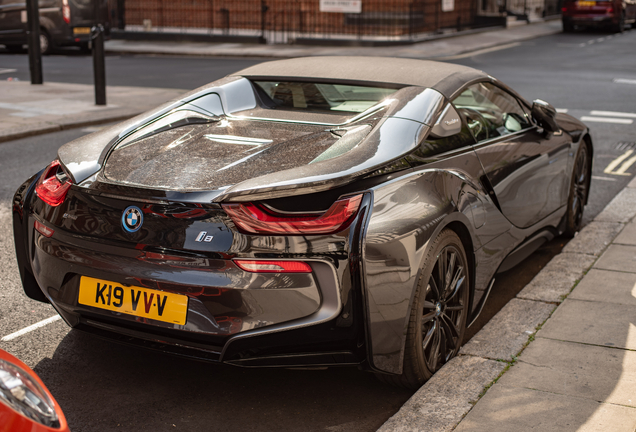 BMW i8 Roadster