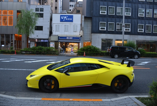 Lamborghini Huracán LP640-4 Performante