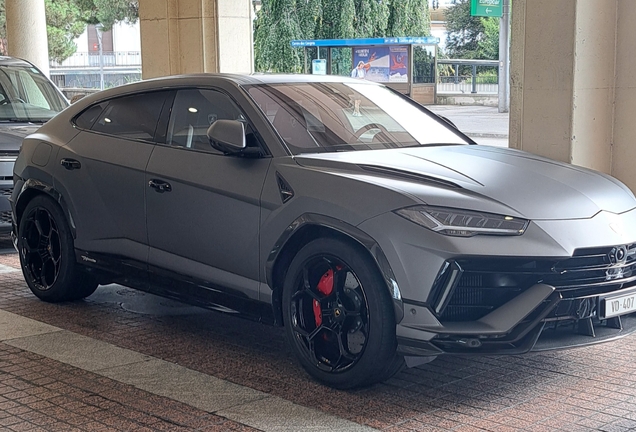 Lamborghini Urus Performante