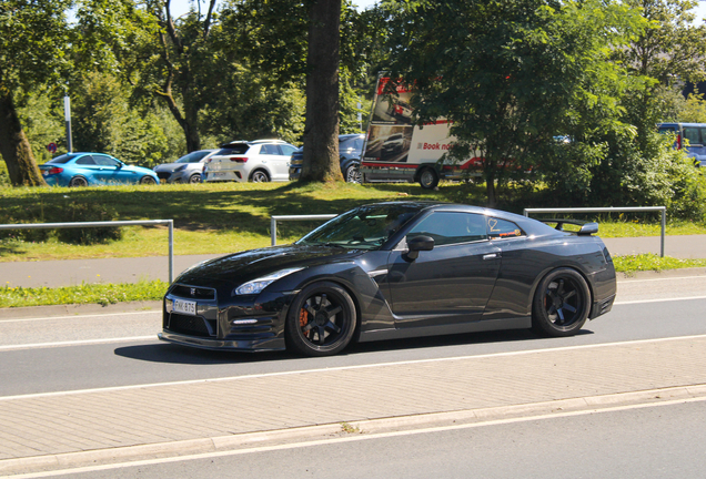 Nissan GT-R 2014