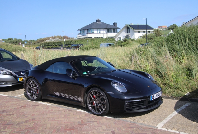 Porsche 992 Carrera 4S Cabriolet