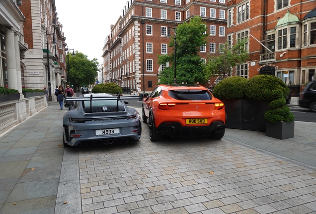 Porsche 992 GT3 RS Weissach Package