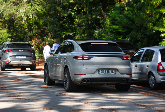 Porsche Cayenne Coupé Turbo S E-Hybrid